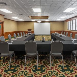 PLAZA ROOM
